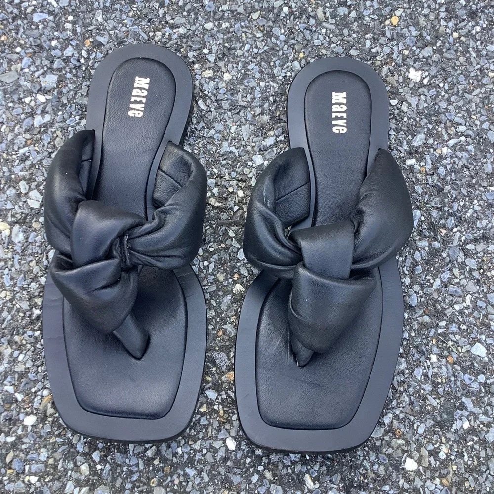 Maeve Black Leather Knotted Puffy Thong Sandals Square Toe Flat Slides Size 7M - Picture 2 of 7